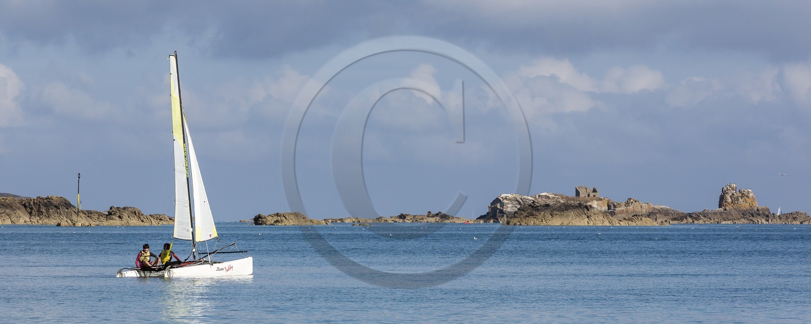 La plage du Rougeret à Saint-Jacut de la Mer ( 22 ).