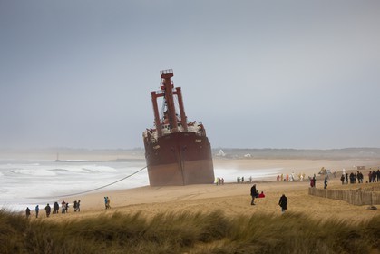 Echouage du Cargo TK Bremen _ Erdeven