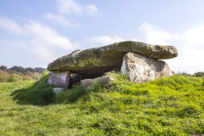 Le Dolmen de Kerguntuil