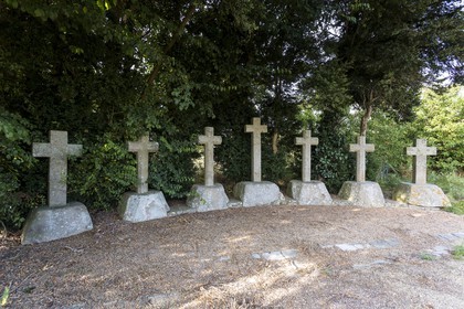 7 croix _ Plélan-le-petit