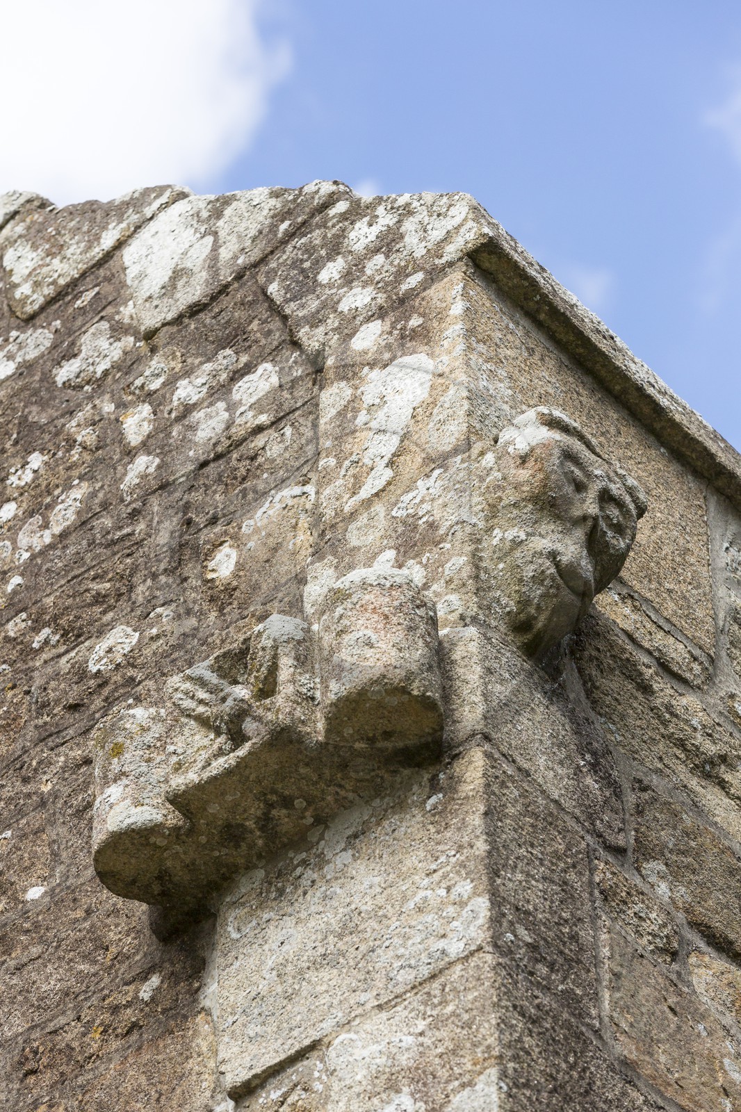 Eglise Saint Maudez _ Saint Maudez ( 22 )