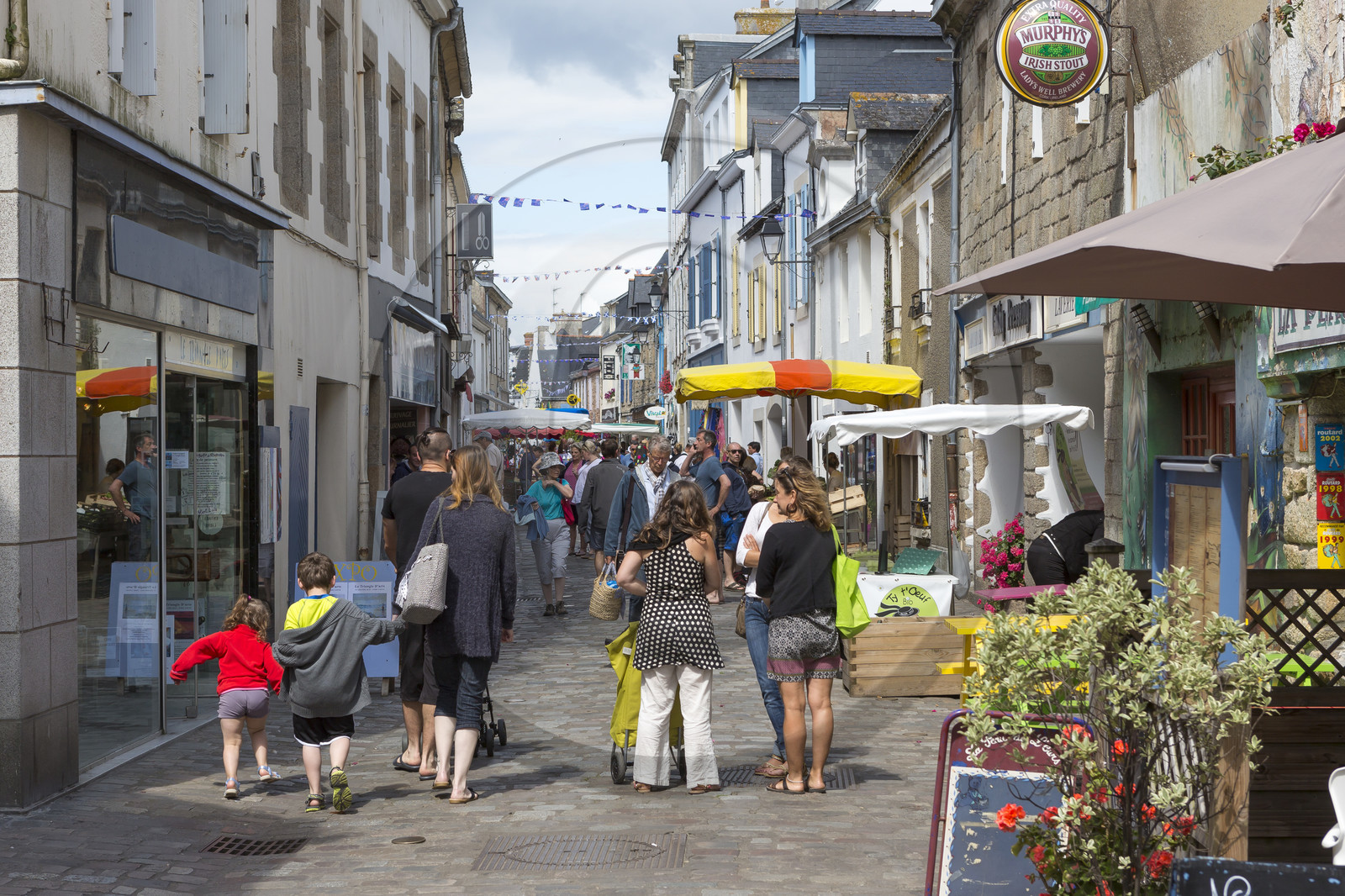 Rue commerçante dans le centre ville de Port-Louis