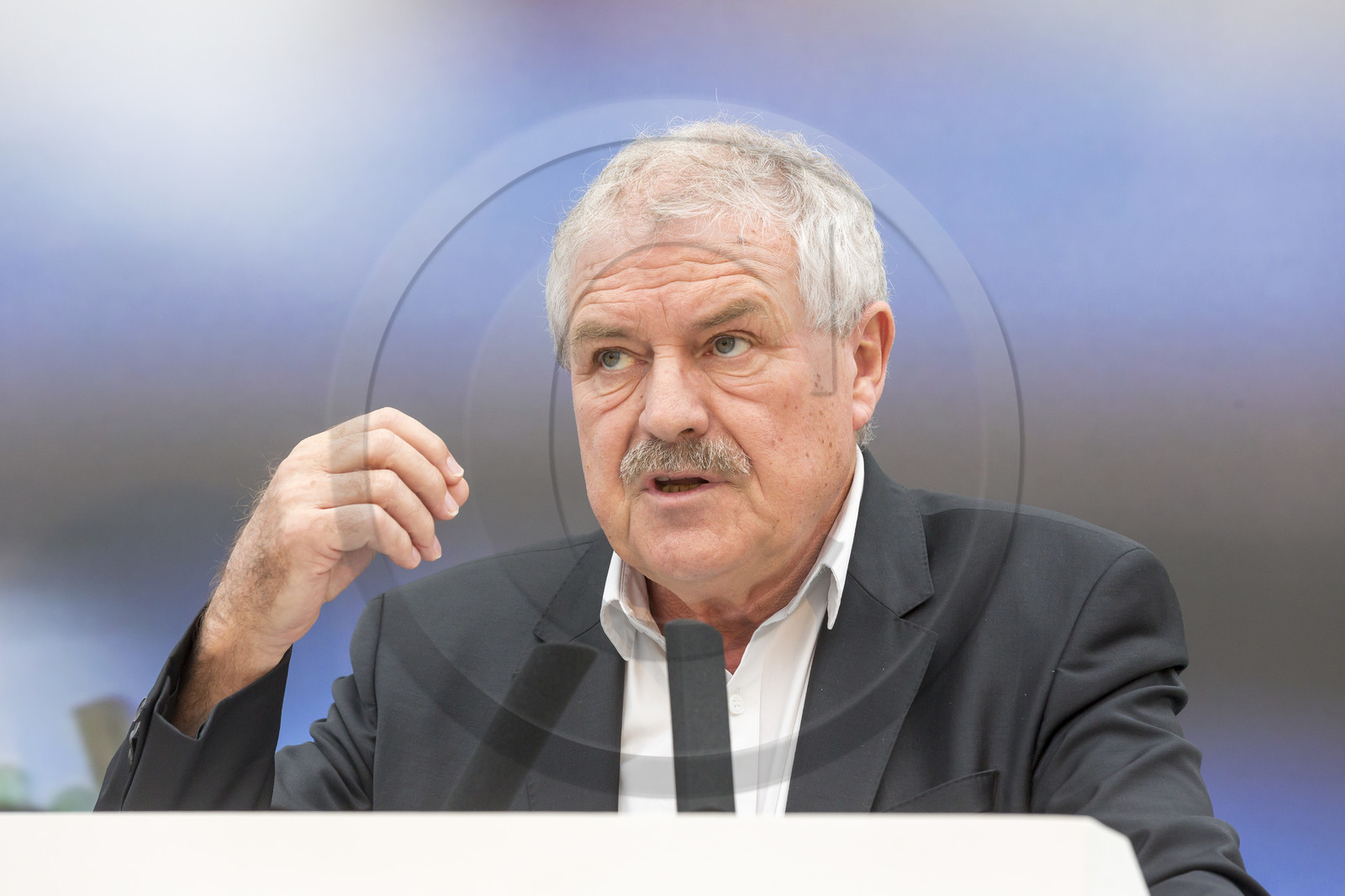 Inauguration du centre de regroupement D3E à Lorient (Déchets d'Equipements Electriques et Electroniques).