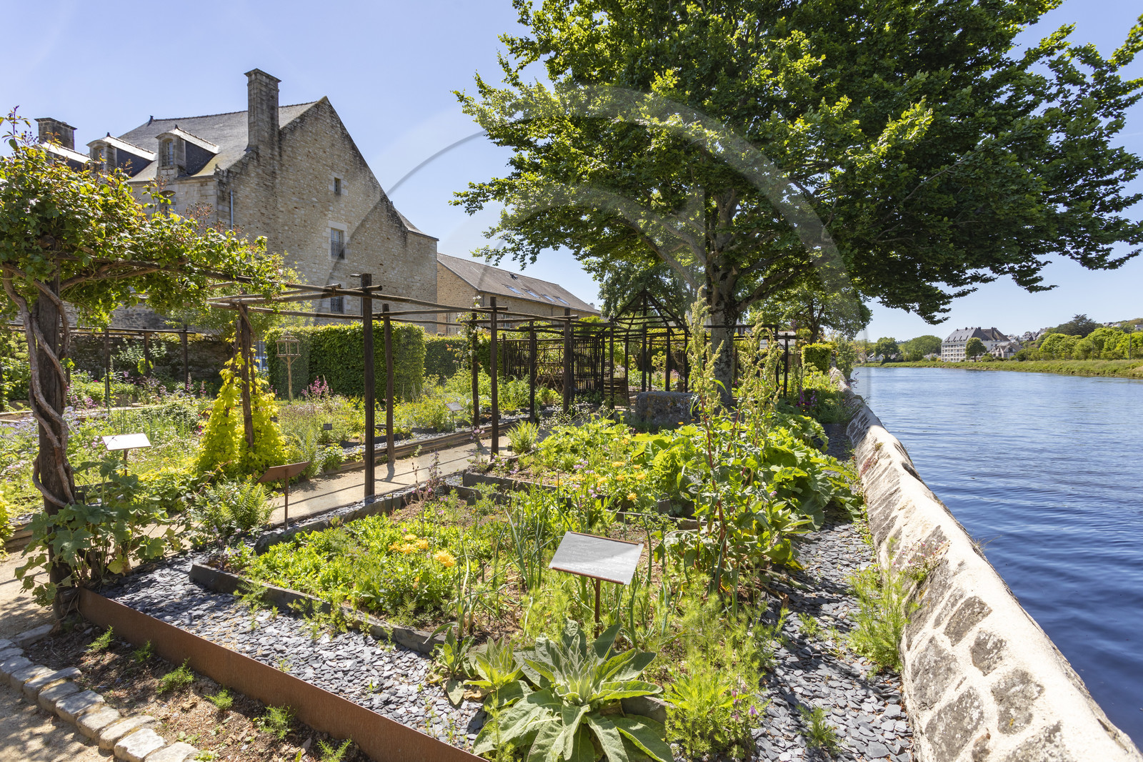 Le jardin du Prieuré Locmaria à Quimper
