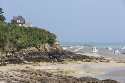 Le port du chatelet à St Jacut de la Mer