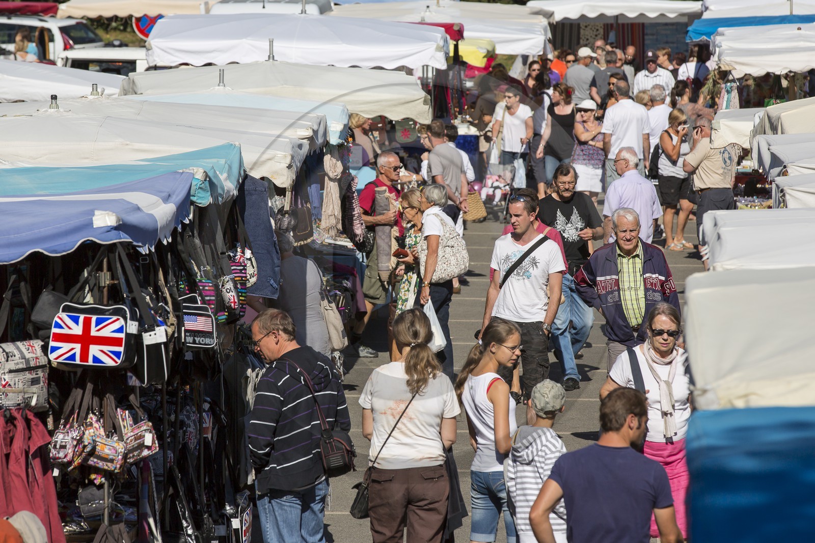 Le marche de la Trinité sur Mer