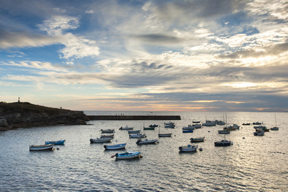 Le port et la plage de Kerroch - Ploemeur.