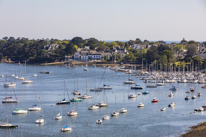 Le port de Sainte-Marine sur la rive droite de l'Odet