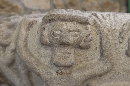 cuve baptismale _ église de Landébia