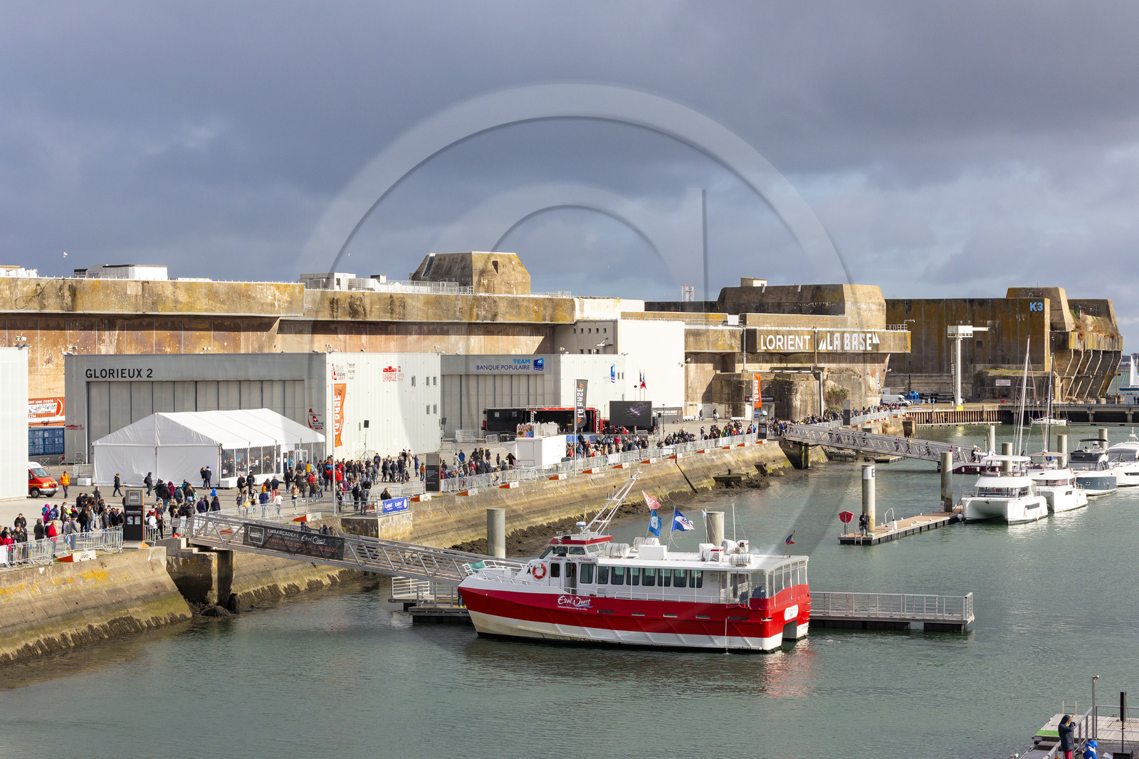 Lorient le 27 Octobre 2018 _ Arrivée du Tara à la Base de sous-marins de Lorient.