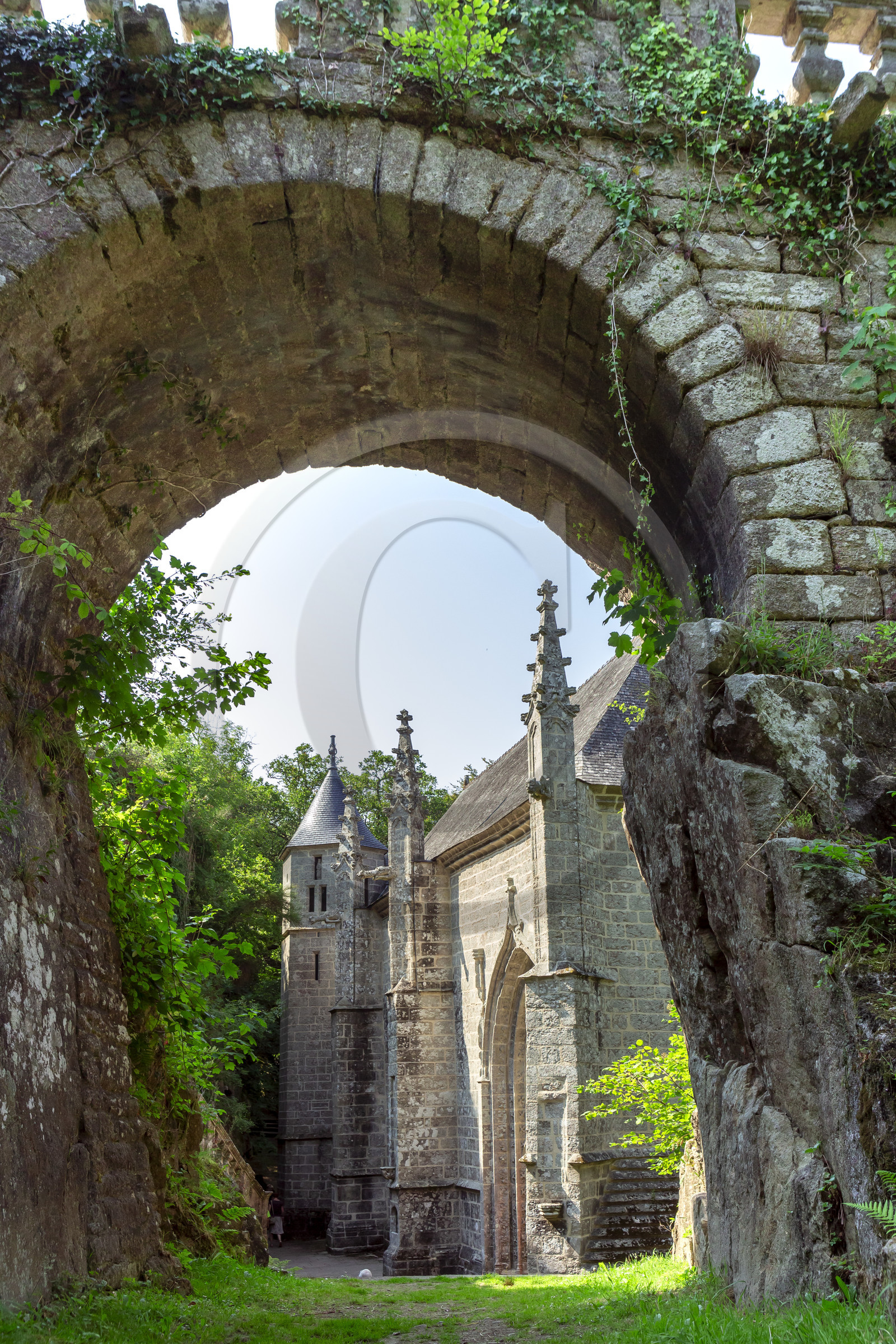 La chapelle Sainte-Barbe au Faouët (56).