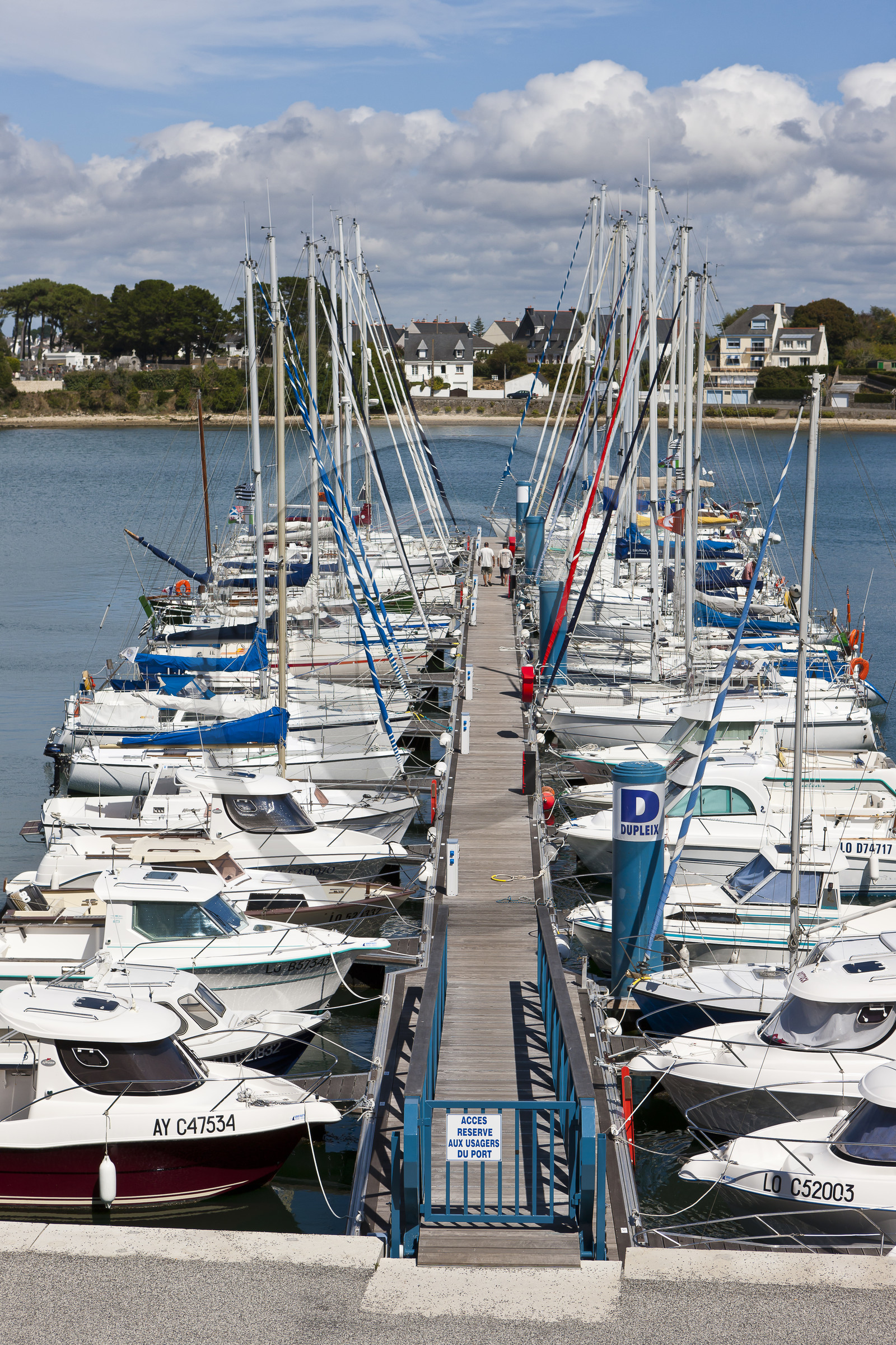 Le port de la pointe _ Port-Louis