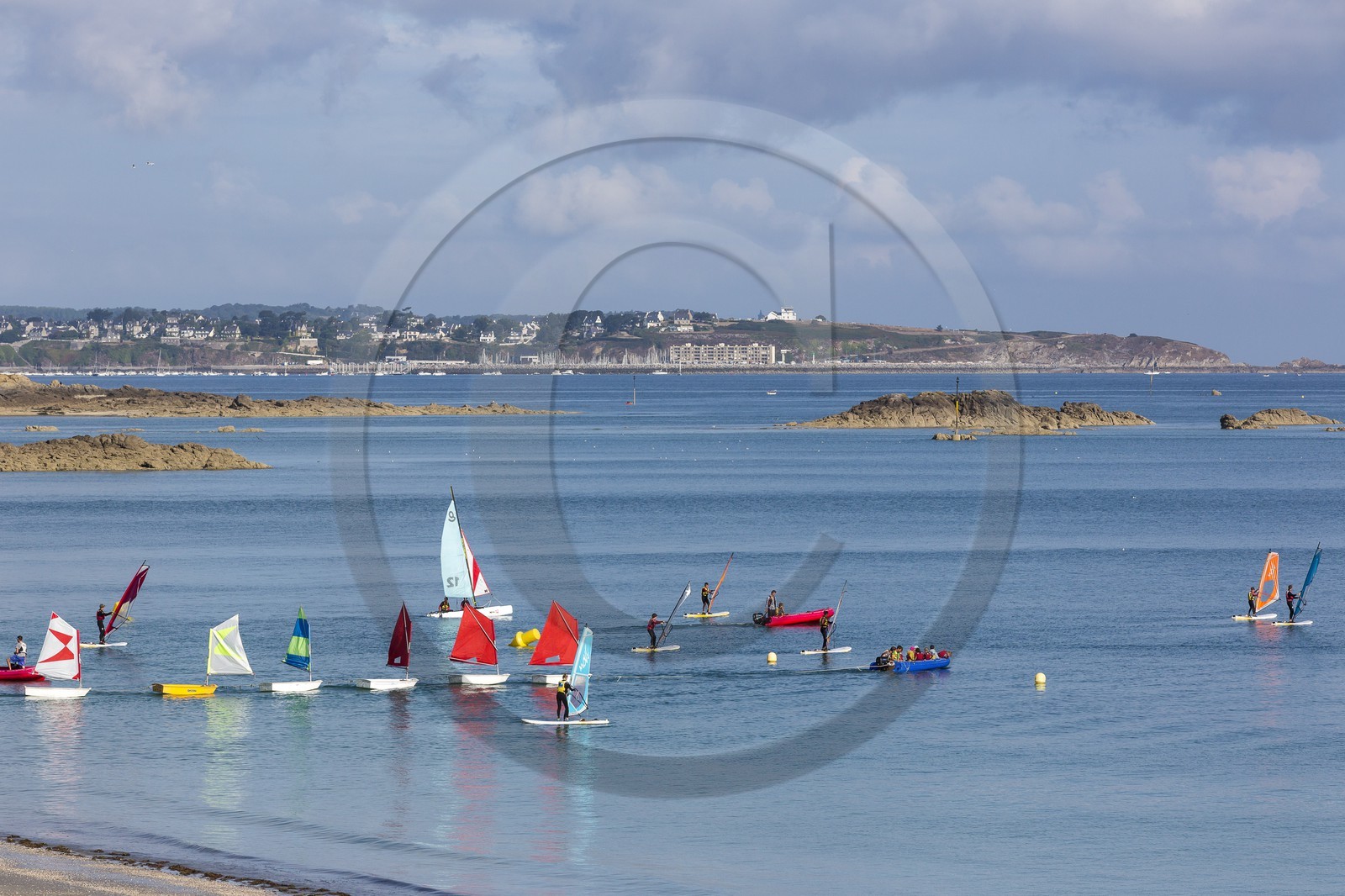 La plage du Rougeret à Saint-Jacut de la Mer ( 22 ).