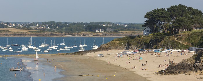 La plage du Rougeret à Saint-Jacut de la Mer ( 22 ).