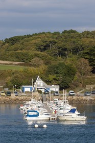 Le port de Guidel sur la laita.