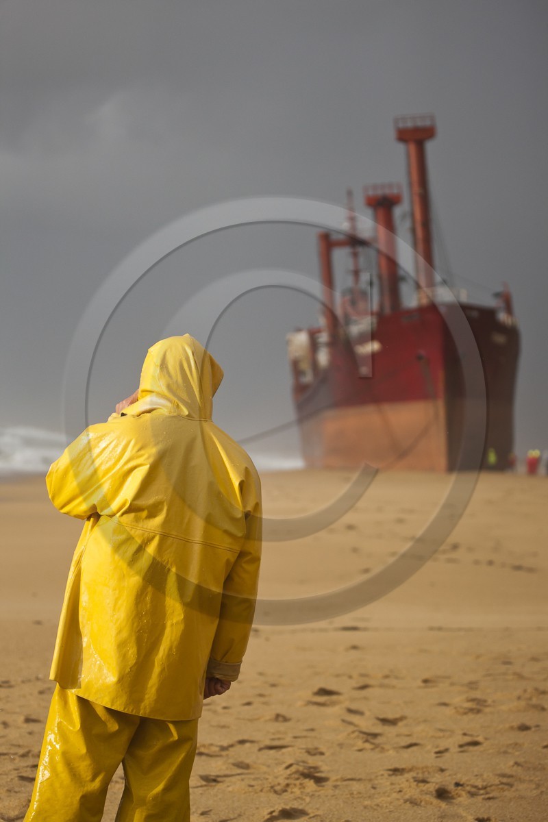 Echouage du Cargo TK Bremen _ Erdeven