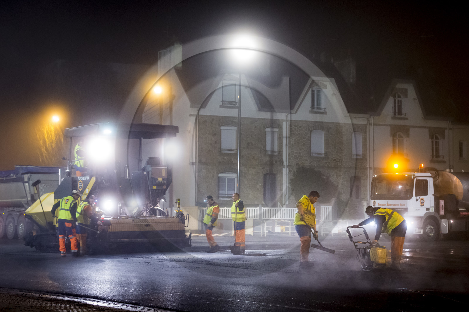 Triskell, chantier de nuit au carrefour de Kerjulaude à Lorient