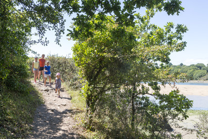 Balade en famile au bord de la Laïta _ Guidel