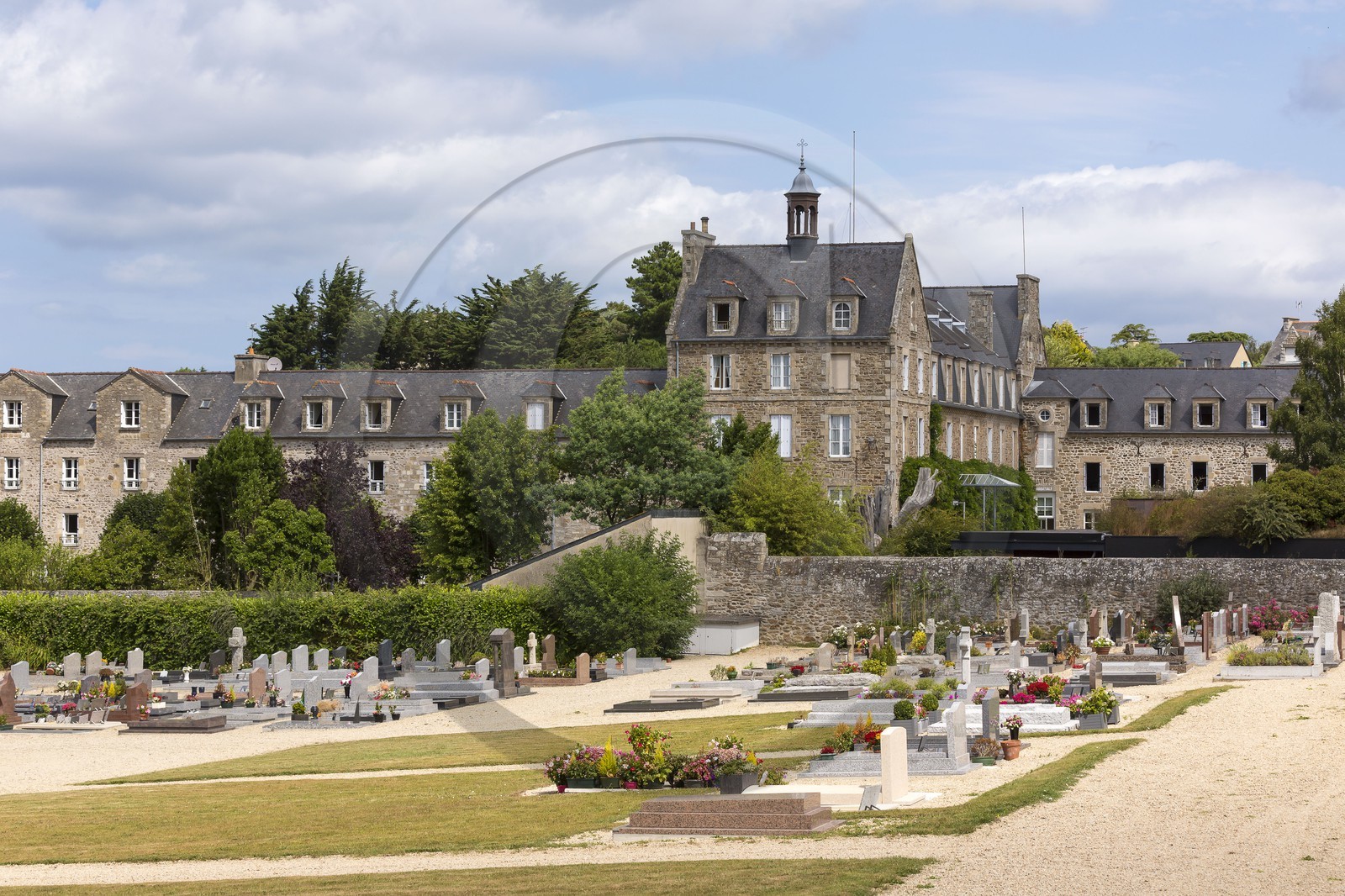 Abbaye de St Jacut de la Mer.