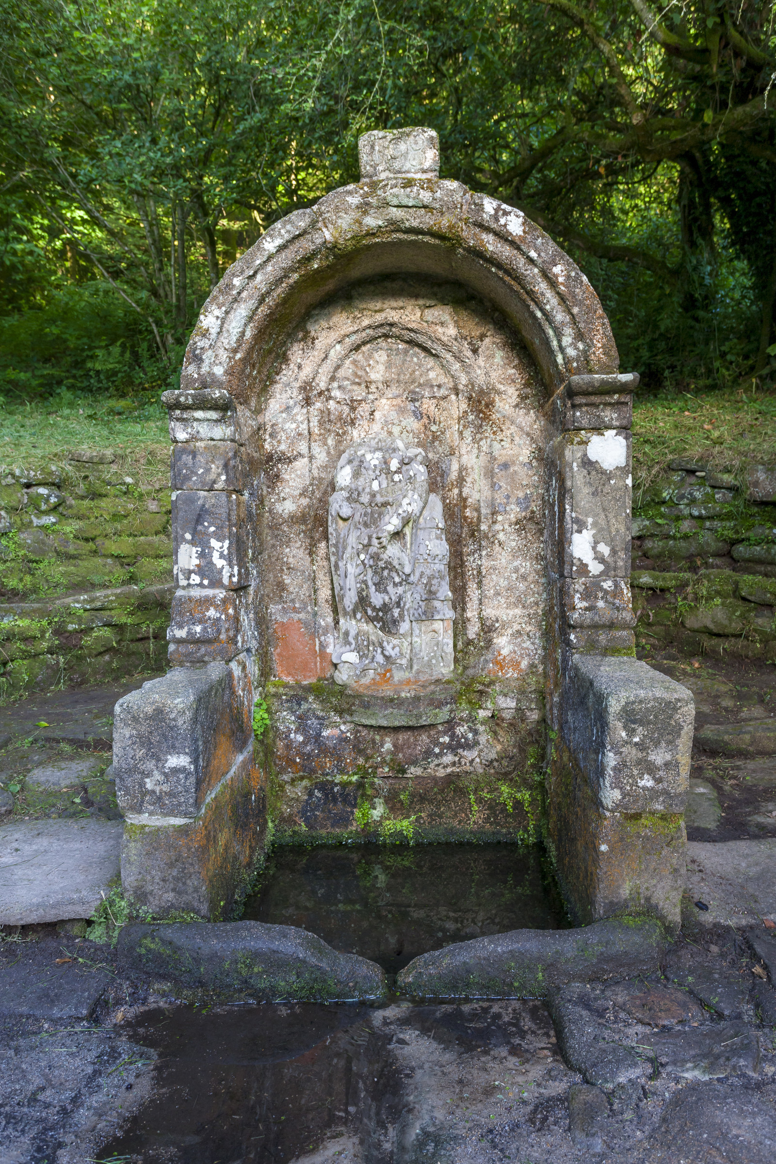La fontaine de la chapelle Sainte-Barbe au Faouët