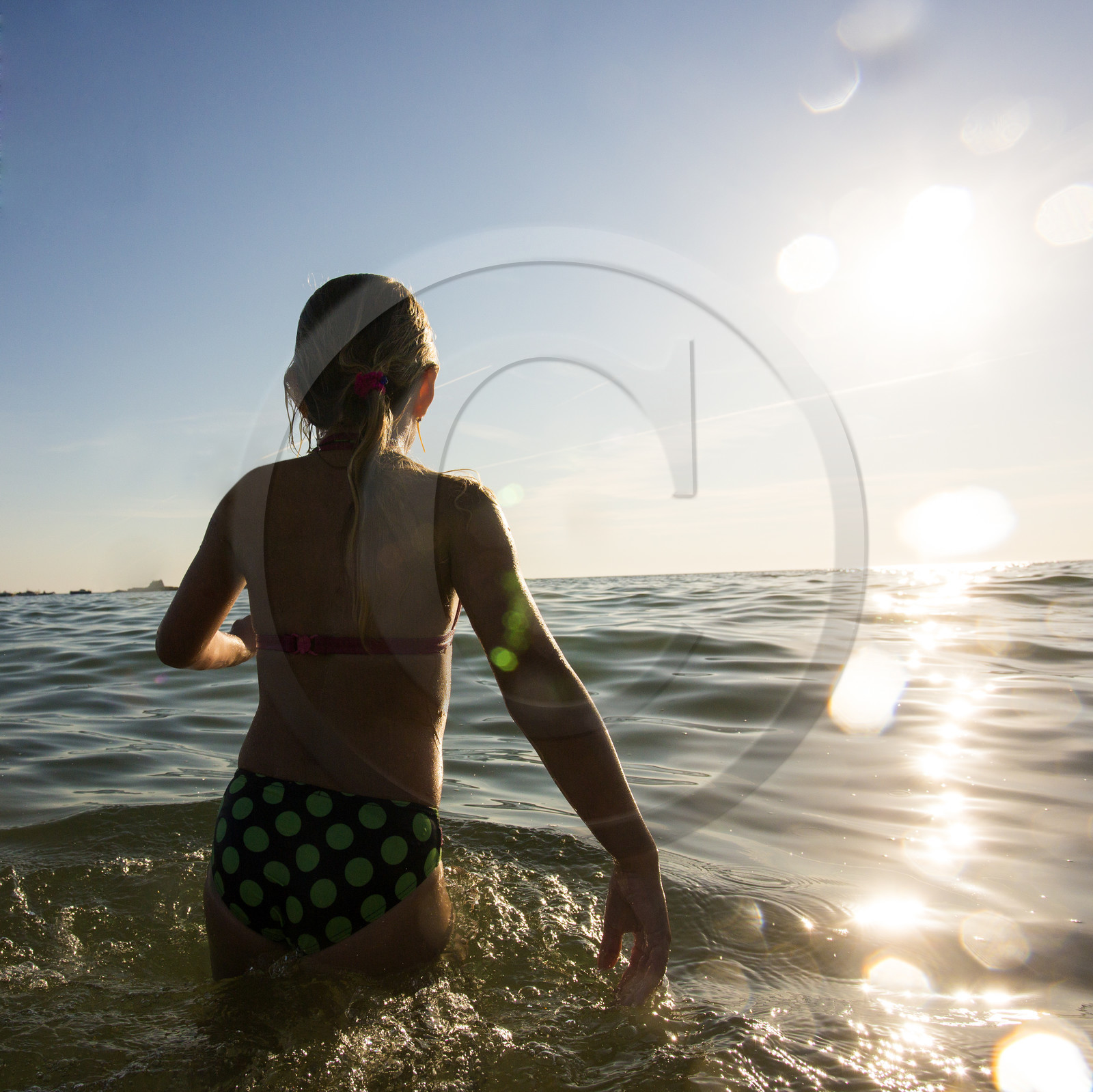 Enfants sur la plage de fort-bloqué, Ploemeur ( 56 )