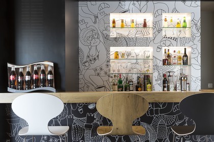 Hotel Ibis de Caudan _ Bar _ H0616
