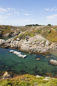 La crique du port Saint Nicolas